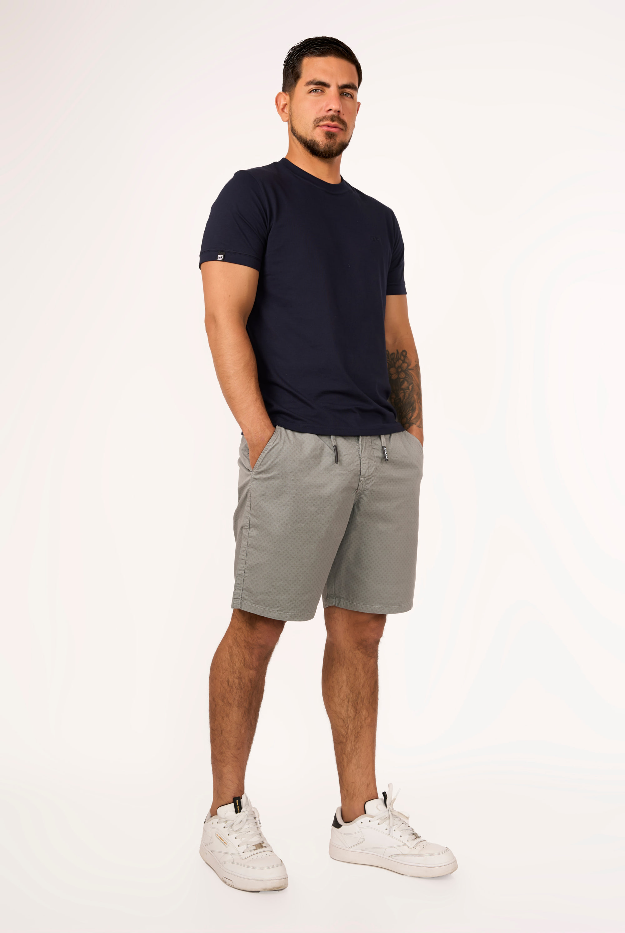 Short Estampado Rombo Plomo